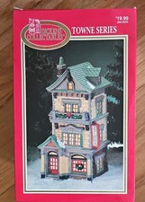 Vintage 1994 Dickens Collectable Towne Series Lighted Antique Shop House - New picture