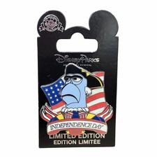 2018 Disney Sam the Eagle Independence Day Limited Edition Pin - The Muppets picture