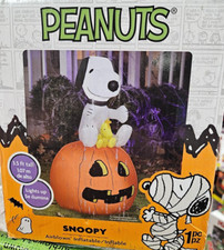 Gemmy 3.5ft Tall Peanuts Snoopy on Pumpkin w/ Woodsock Halloween Inflatable picture