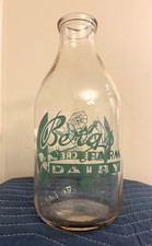 Berg’s DAIRY Fullerton Maryland Milk Bottle Half Gallon RARE 1950 Baltimore Co. picture