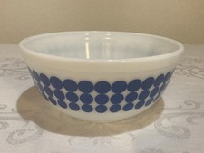 Vintage Pyrex 403 Blue Dot Mixing Bowl 2 1/2 Quart picture