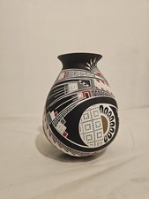 Aide Gonzalez Signed Mata Ortiz Pottery Olla Vase Black Red White Geometric Pot picture