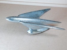 vintage 1952 - 1955 WILLYS AERO JET HOOD ORNAMENT with base gasket picture