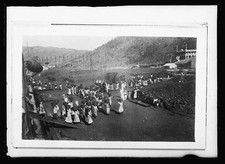 Photo:Panama Canal Zone 1910s workers crowd near ships and hillside picture