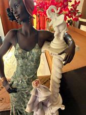 Giuseppe Armani Signed Porcelain Woman Figurine Limited Edition Boxed Italy picture
