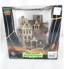 ๐๐NEW 2004 LEMAX Spooky Town Trick or Treaters Haven Lighted House๐๐ picture