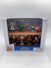NIB Disney Toy Story Figure Set 8 pieces Al’s Barn Toy Story 2 picture