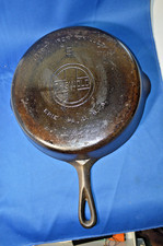 Vintage GRISWOLD 710A #9 cast iron skillet Block Logo picture