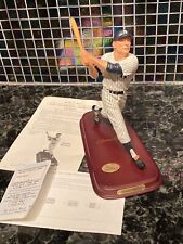 Mickey Mantle HOF N.Y. Yankees Outfielder Danbury Mint All Star Figurine / COA + picture