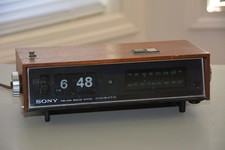 Sony 8FC-69WA AM FM Solid State Digimatic Flip Clock Radio - Only Radio Works picture