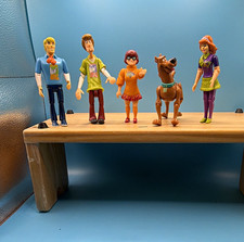 Scooby-Doo 5pc Plastic Mixed Lot Figures Fred Shaggy Velma Daphne Scooby 5 inch picture