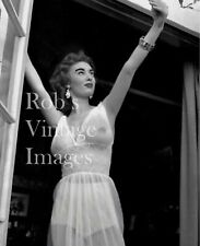 BULLET BRA MAMA  photo Retro 1940s 50s Hot Meg Miles #7 TV Soap Opera Star picture