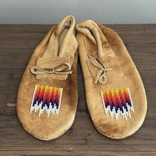 Vintage Beaded Suede Leather Moccasins 9.5” Southwestern Style Unmarked picture