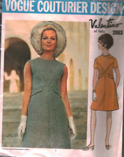 2063 Vintage Vogue Sewing Pattern Misses 1960s One Piece Dress Valentino 10 OOP picture