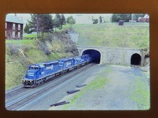 Lot Of 16 Vintage Railroad 35mm Color Slides CONRAIL, Amtrak, Railroad (CR-80) picture