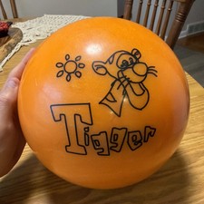 Vintage Walt Disney Tigger Winnie The Pooh Brunswick Orange Bowling Ball. picture