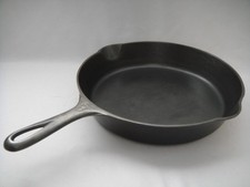 Vintage Griswold #8 Cast Iron Skillet 704D - Small Logo - Cleaned & Seasoned picture