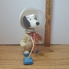 Vintage 1969 Astronaut Snoopy NASA Flight Safety Doll picture