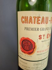 2000 Chateau Figeac St Emilion (empty) Bordeaux Bottle with cork picture