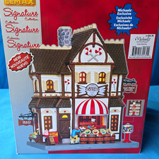 Lemax Signature Collection Sophie’s Sweet Shop Resin Illuminated, Boxed picture