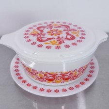 RARE 1971 Pyrex Penn Dutch Friendship Promo 475-B 2.5 Qt Lid Under Plate picture