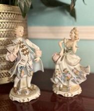 Vintage Lefton China Courting Couple KW2077A KW2077B Hand Painted Japan Figures picture