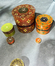 Kashmiri Hand-Painted Lacquered Papier-Mâché Nesting Trinket Boxes set is 5 picture
