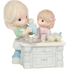 ღ New PRECIOUS MOMENTS Figurine GRANDMA GRANDDAUGHTER Baking Cupcake Frosting picture