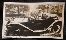 Vintage 1915 Antique Car Automobile Horseless Carriage Photo Original B & W picture