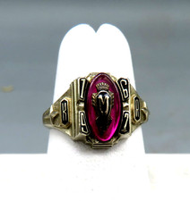 MILFORD OHIO/ CINCINNATI 1967 HIGH SCHOOL CLASS RING 10-KARAT GOLD picture