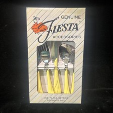 HOMER LAUGHLIN FIESTA (YELLOW) FLATWARE PLACE SETTING ( 5 Piece) - 1108F picture