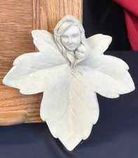 2005 Carruth Studio Leaf Wall Plaque 