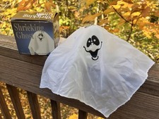 Gemmy Industries Shrieking Ghost 1993 Shakes And Makes Spooky Groans Sounds picture