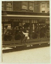 Photo:Wilmington Delaware 1910 Donald Mallick Newsboy Streetcar Lewis Hine picture
