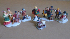O'Well Village Accessories Figures Lot Set of SIX Assortment Poses/Multicolor picture