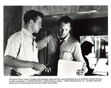Thunderheart 1992 Movie Photo 8x10 Val Kilmer Sam Shepard  *P143c picture