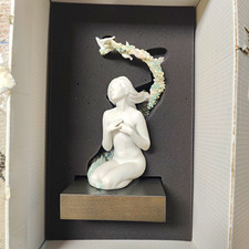 Lladro 8012 Admiratio Porcelain Figurine Excellent Condition Original Box picture