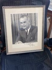 LYNDON B. JOHNSON LARGE SIGNED INSCRIBED FRAMED PHOTOGRAPH 1964 PRESIDENT picture