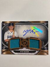 KYLE SEAGER 2021 TOPPS MUSEUM DUAL RELIC AUTOGRAPH COPPER S.N. 28/50 picture