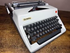 Excellent Rare 1971 Olympia Elite No.60 11 Pitch Font SM9 Serviced Typewriter picture