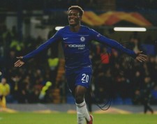 Callum Hudson-Odoi **HAND SIGNED** 8x10 photo ~ Chelsea FC ~ AUTOGRAPHED picture