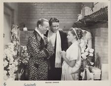 Judy Garland + Fred Astaire + Peter Lawford in Easter Parade (1948) Photo K 486 picture
