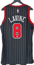 Zach LaVine Signed Chicago Bulls 8 Basketball Jersey Beckett Authenticated picture