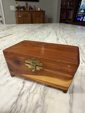 Vintage Wisconsin Dells Sweetheart Cedar Wood Souvenir Jewelry Trinket Box picture