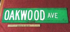 Vintage OAKWOOD AVE Transportation Street Road Sign Green & white Reflective 24