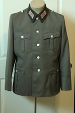 DDR NVA East German Artillery or Stasi Officer Dark Collar 1971 Tunic picture