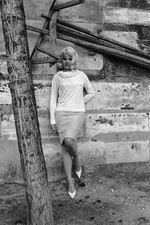 Carroll Baker on the banks of the Seine in Paris November 1965 Old Photo picture