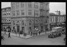 Shenandoah Pennsylvania 1938 Street Corner Pedestrians Shenandoah Trust Co picture