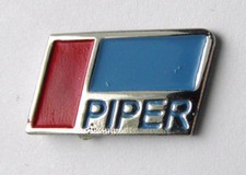 PIPER AIRCRAFT AVIATION ENGINE ENGINES LAPEL PIN BADGE 3/4 inch picture