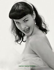 Bettie Page Makes a Silly Face 8.5x11